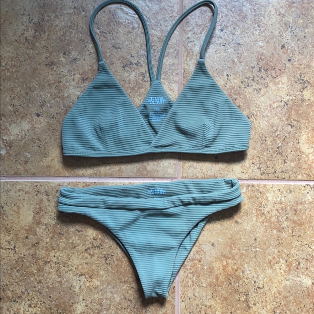 Benoa Swimwear set